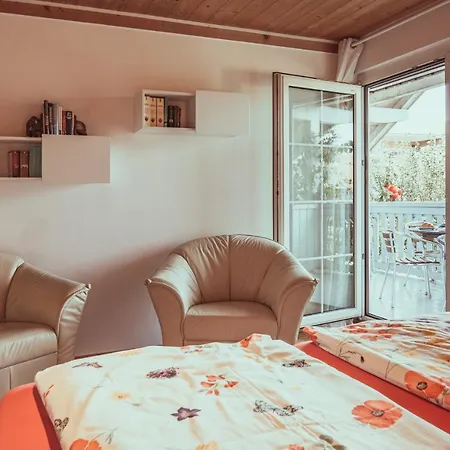 Armonia Altach, 2-6 P, 2 Schlafzimmer, Kueche, Parkplatz, Balkon, Wifi, Garten, Stellplatz Fuer Lejlighed *