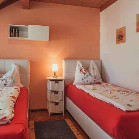 Armonia Altach, 2-6 P, 2 Schlafzimmer, Kueche, Parkplatz, Balkon, Wifi, Garten, Stellplatz Fuer