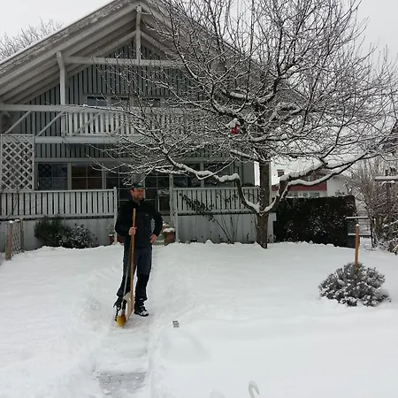 Armonia Altach, 2-6 P, 2 Schlafzimmer, Kueche, Parkplatz, Balkon, Wifi, Garten, Stellplatz Fuer Apartment *