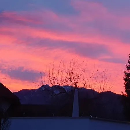 Armonia Altach, 2-6 P, 2 Schlafzimmer, Küche, Parkplatz, Balkon, Wifi, Garten, Stellplatz für Ski Apartamento