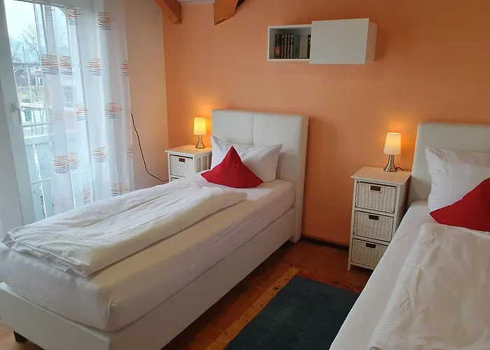 Armonia Altach, 2-6 P, 2 Schlafzimmer, Kueche, Parkplatz, Balkon, Wifi, Garten, Stellplatz Fuer * Altach