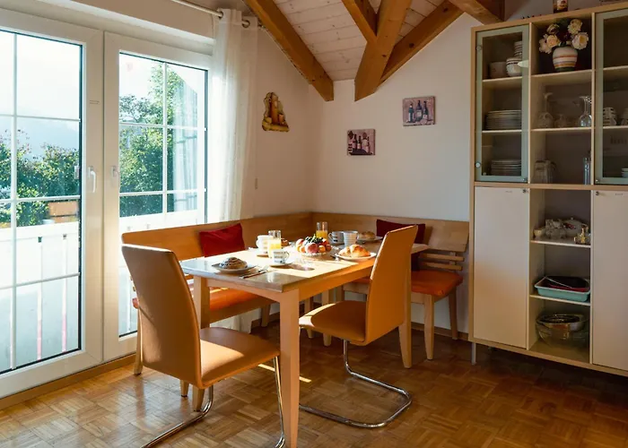 Armonia Altach, 2-6 P, 2 Schlafzimmer, Kueche, Parkplatz, Balkon, Wifi, Garten, Stellplatz Fuer *